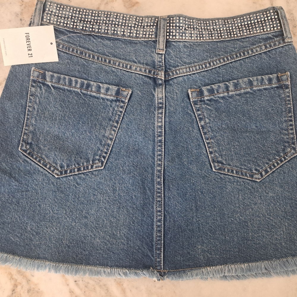 Denim Mini Skirt FOREVER 21 Sz M New with Tags